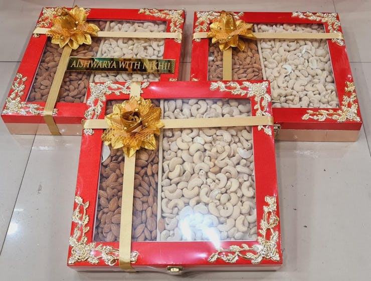 Bengali wedding totto gifts for groom