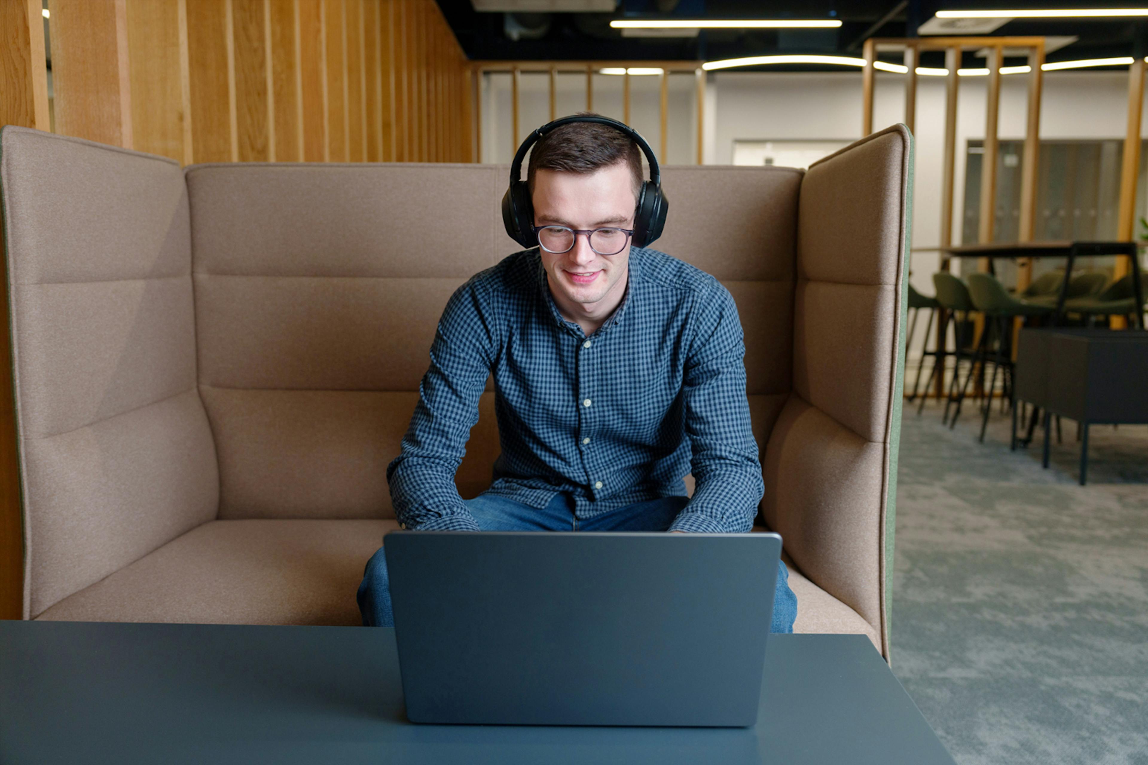 An Everway team member on a virtual meeting