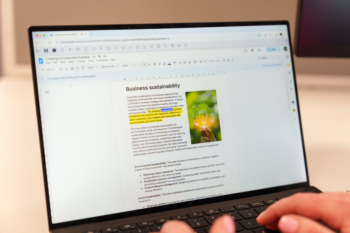 Read&Write Text-to-Speech being used on a laptop