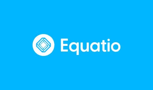 Equatio-logotypen på blå bakgrund