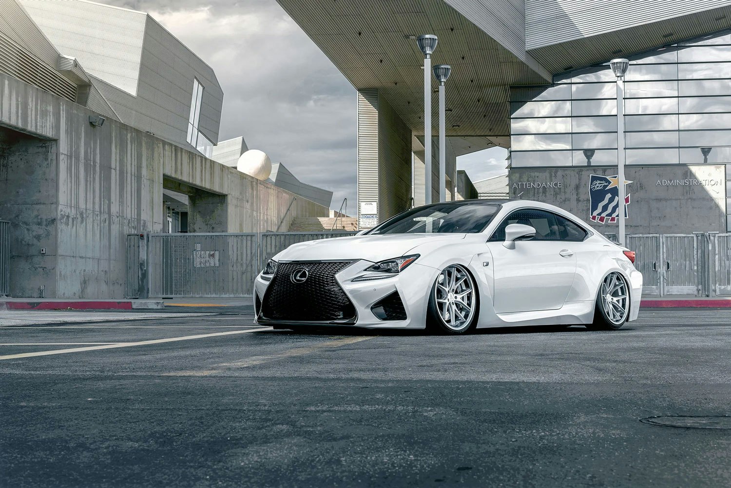 Lexus RC-F on Ferrada Wheels