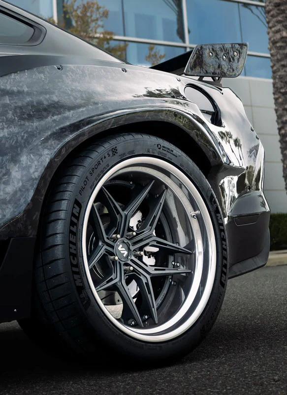 Variant Zeno two piece wheel in gunmetal