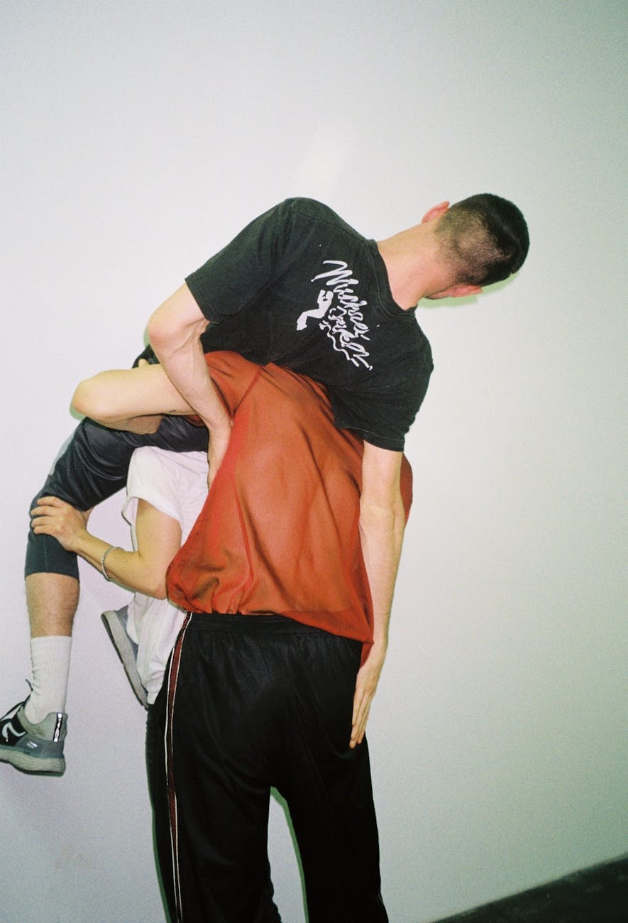 Ewa Dziarnowska — pearls before swine (Photo: Spyros Rennt)