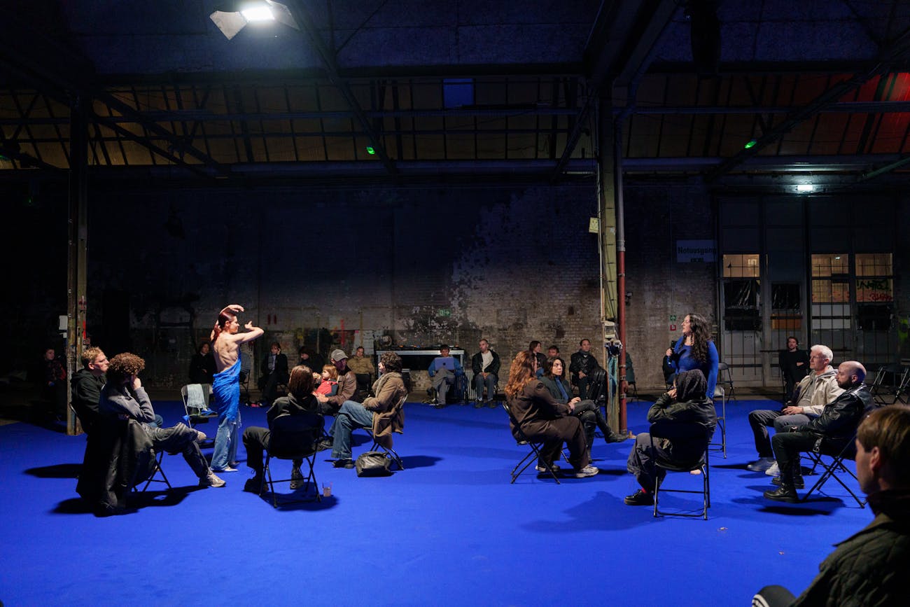 Ewa Dziarnowska — This resting, patience (Étude) (Photo: ink Agop, © Creamcake)