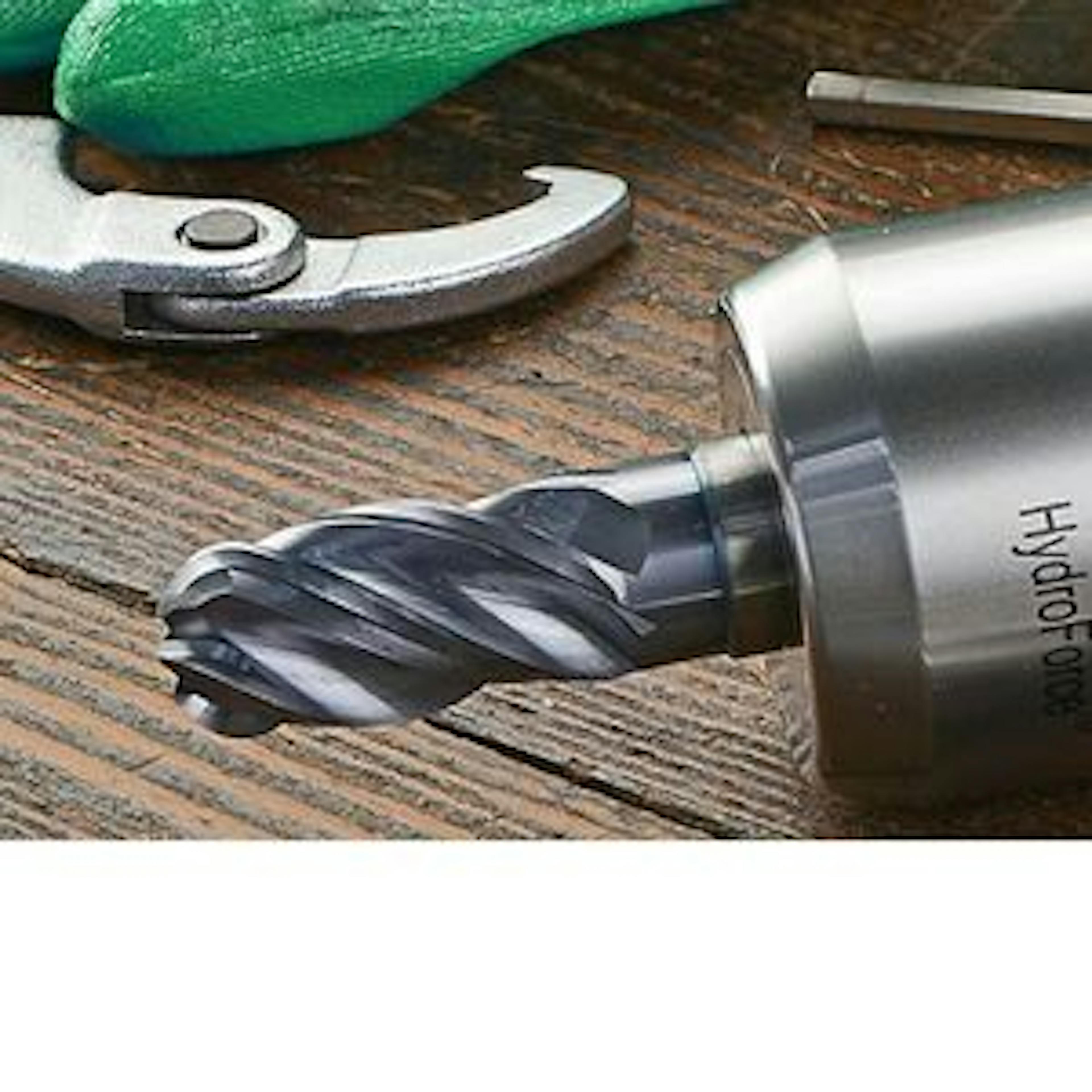 WIDIA tool holder and solid carbide end mill for secure CNC machining setups
