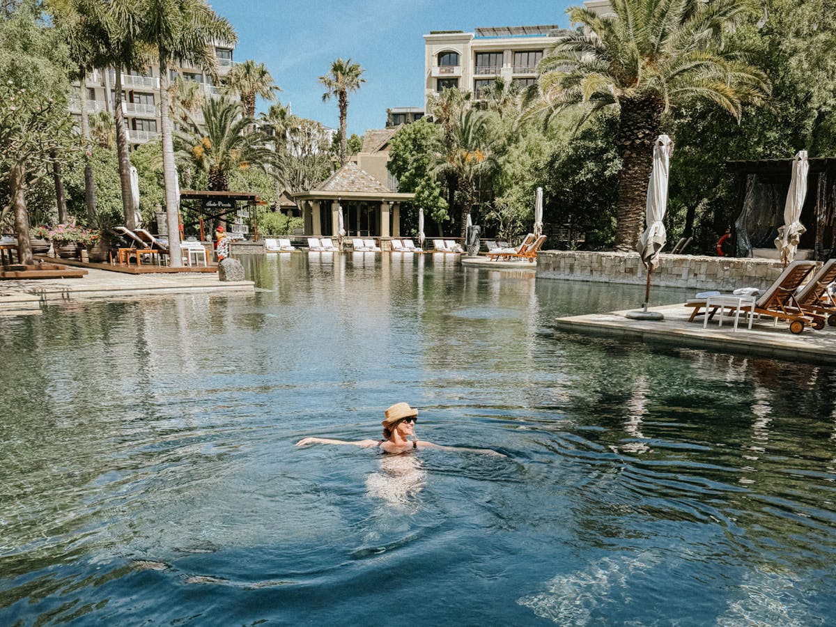 Cape Town (and Surrounds) with Cariba Heine