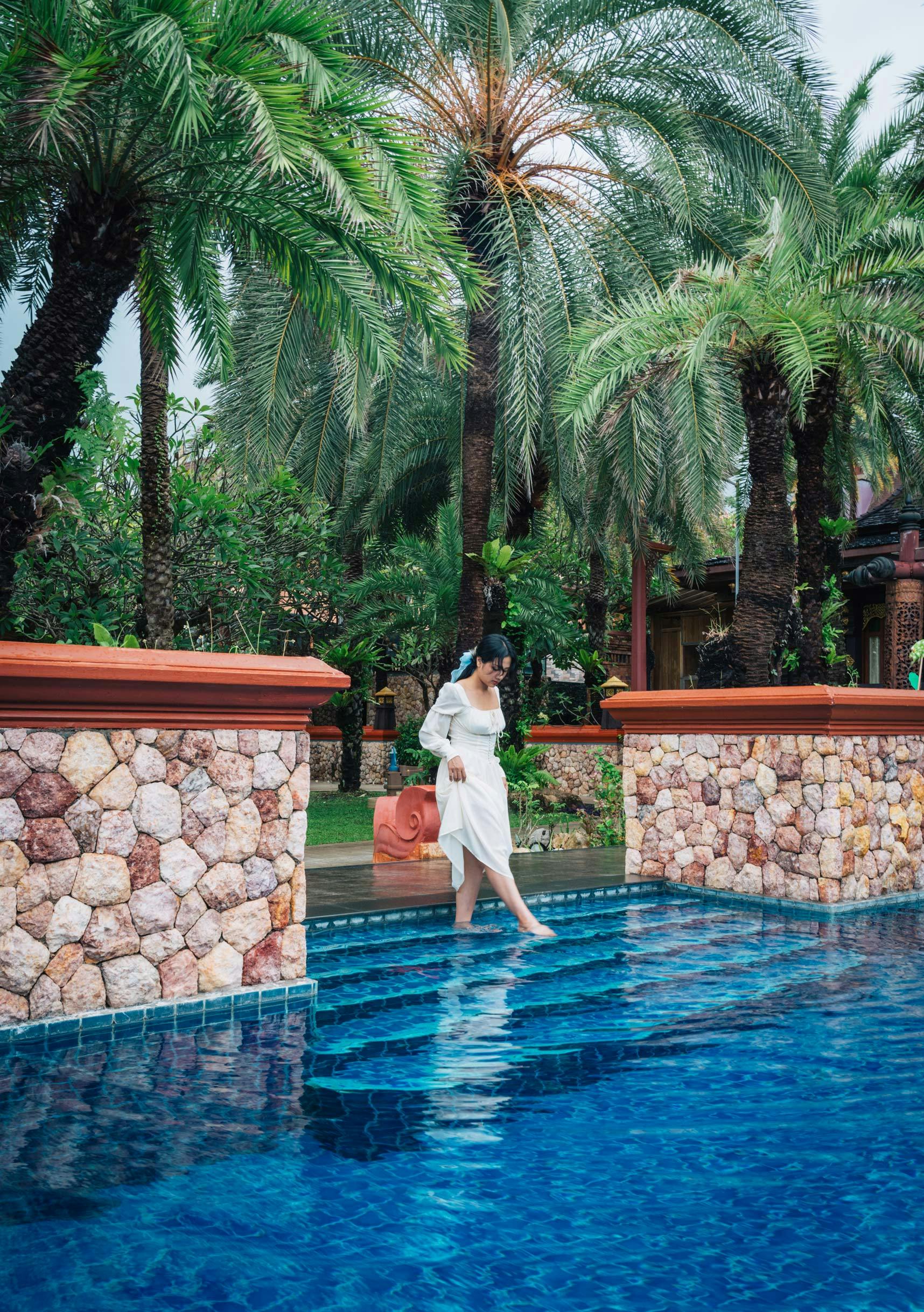 Ammatara Pura Pool Steps