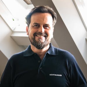 Kadrush Shijaku von Lichtwunder - Kunde bei der Online Marketing Agentur Exportarts Kadrush Shijaku von Lichtwunder - Kunde bei der Online Marketing Agentur Exportarts