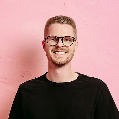 Tim Selzer als Speaker zum Thema Automatisierungen mit n8n auf dem Online Marketing Event Tim Selzer als Speaker zum Thema Automatisierungen mit n8n auf dem Online Marketing Event