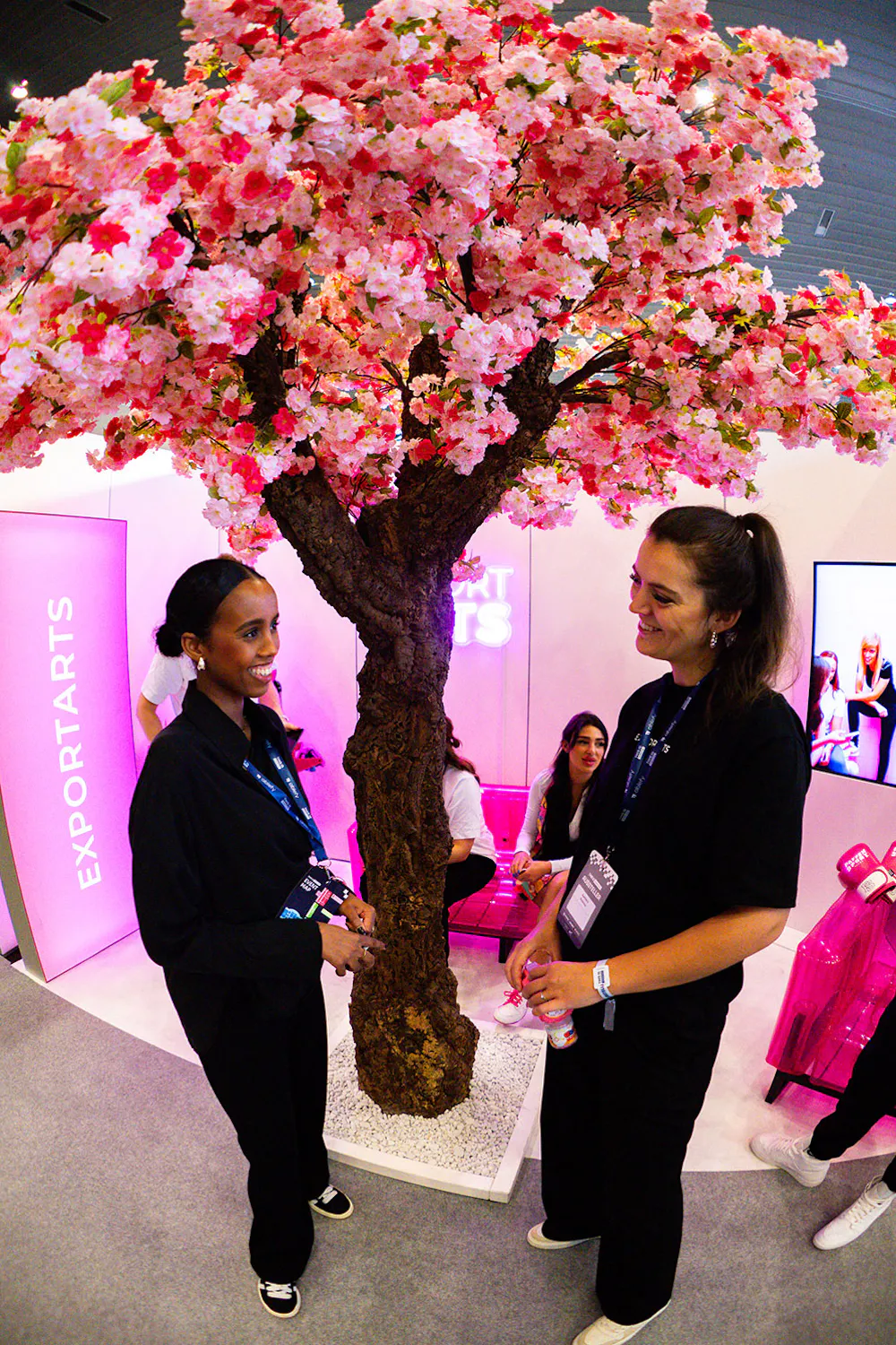 Swetlana und Samiya auf einem Online Marketing Event Swetlana und Samiya auf einem Online Marketing Event