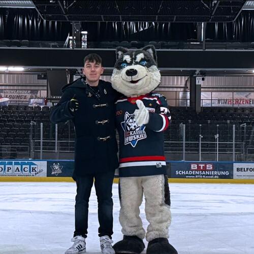 Neal Stypinski von Kassel Memes als Speaker auf dem Online Marketing Event