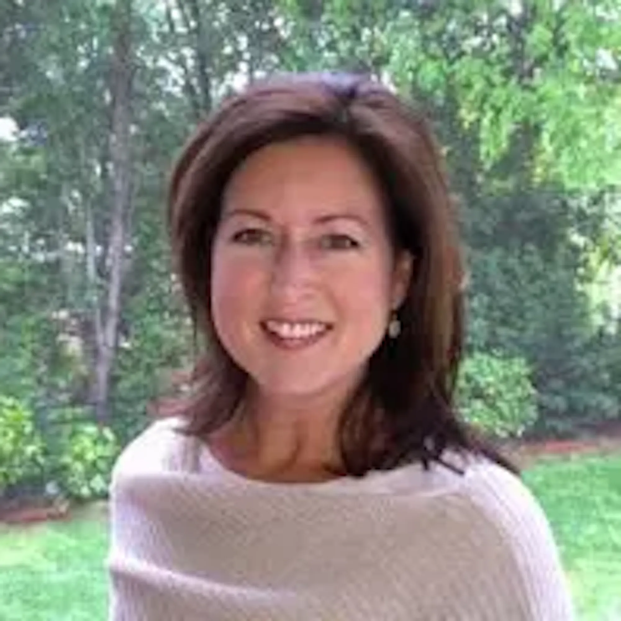 Headshot of Catherine Kenney, Accounts Manager at Extraordinary Journeys.