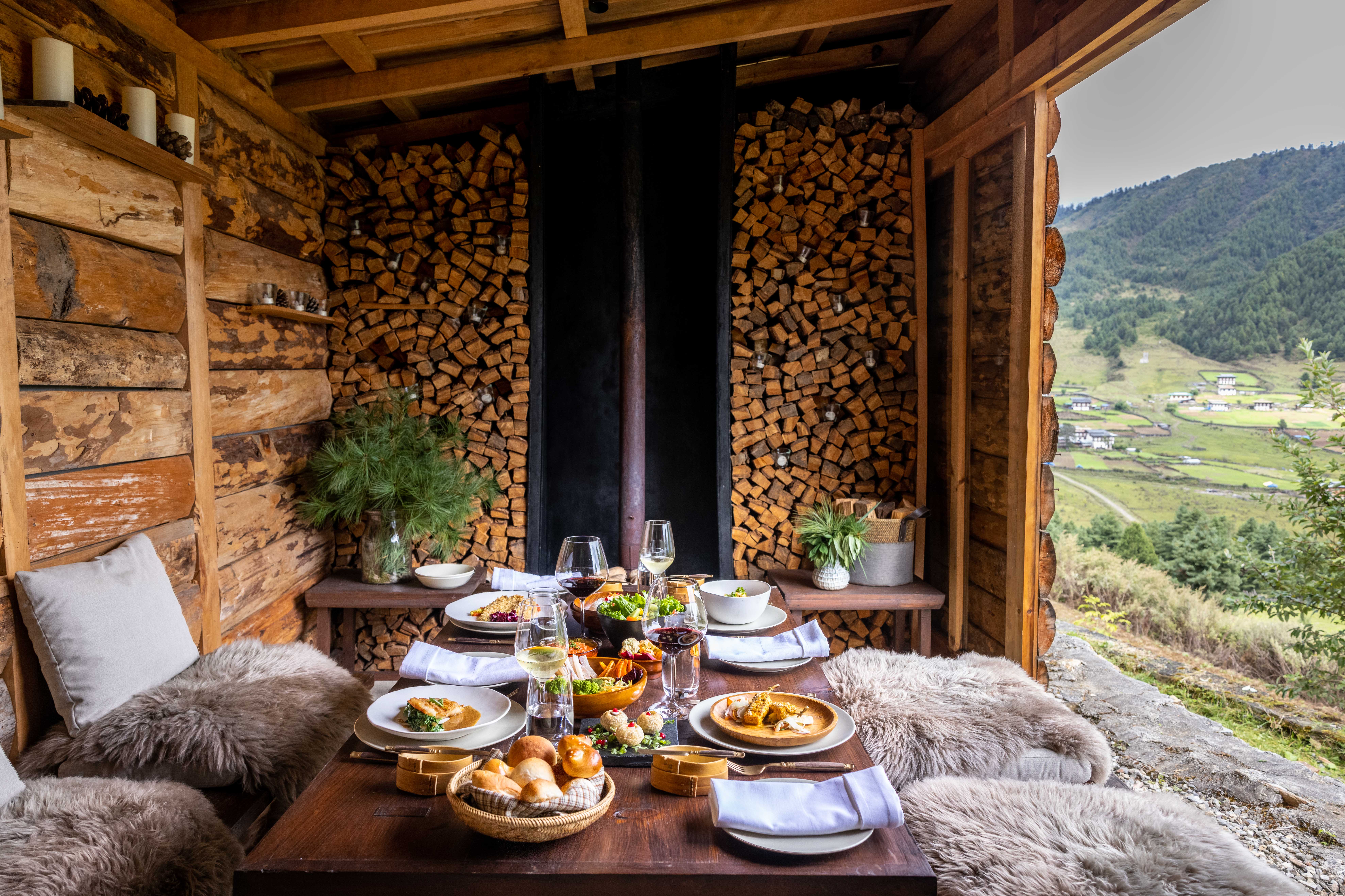 Lunch outdoors in Gangtey