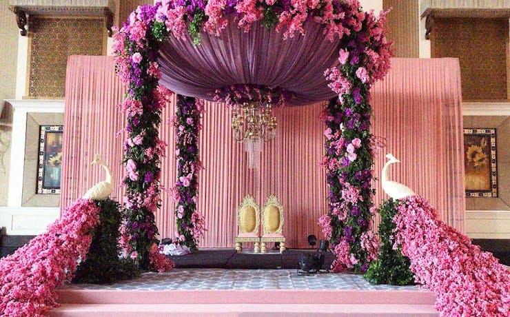 Inverted dome stage