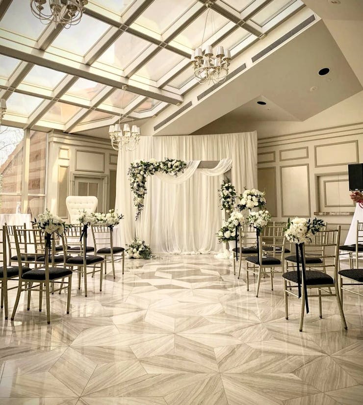 Transparent roof