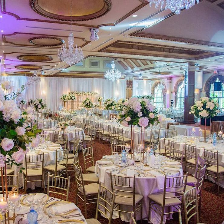 Cluster table arrangement