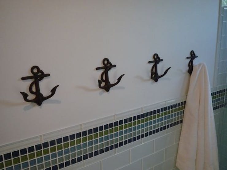 Door cloth hanger