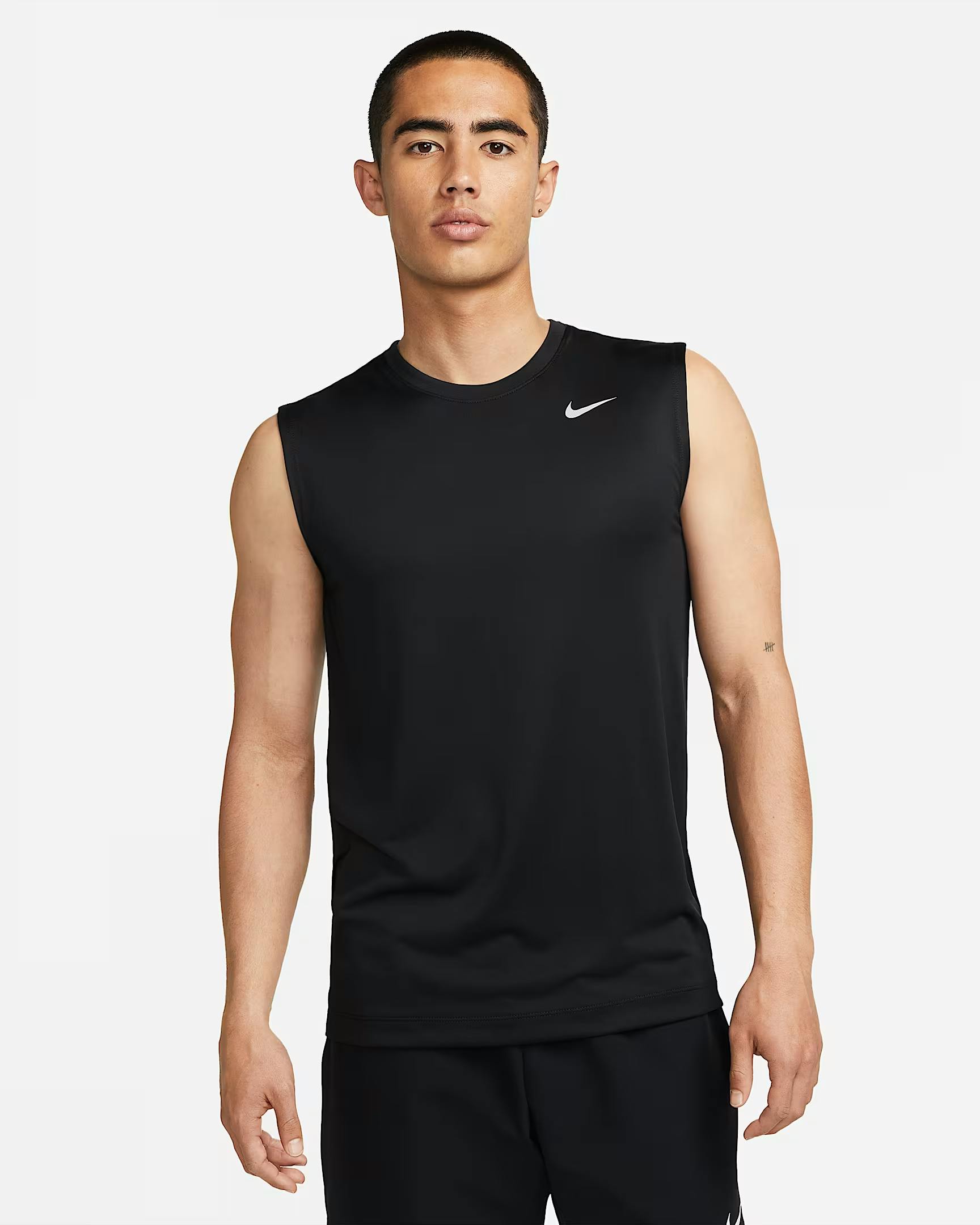 ナイキ Dri-FIT レジェンド