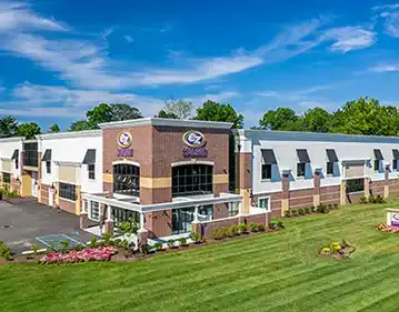 Exterior of Warminster, PA EZ Storage location