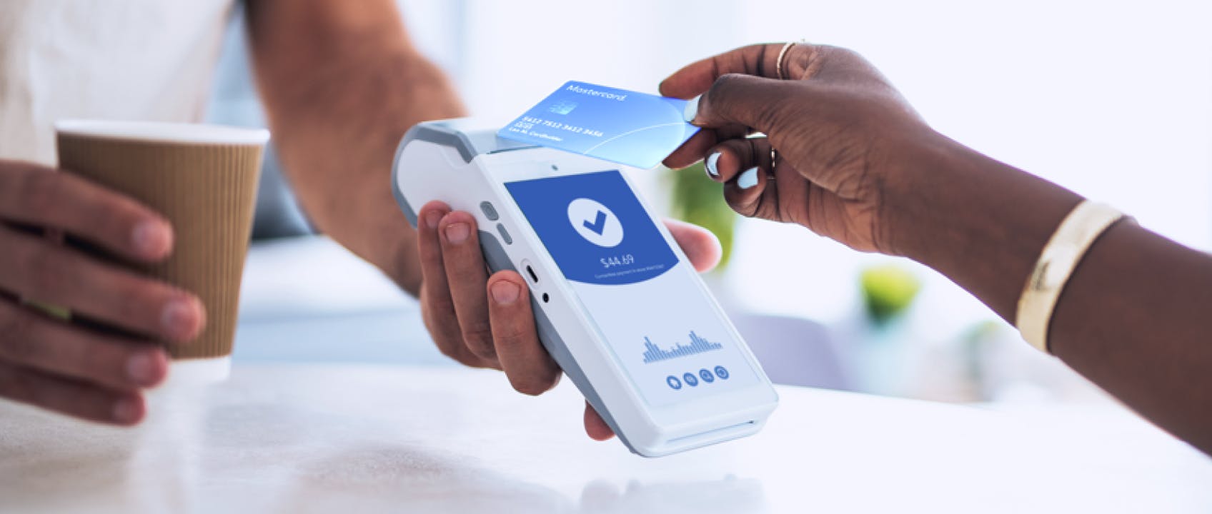 Towards a Cashless Society in the UK and worldwide | Fabrick