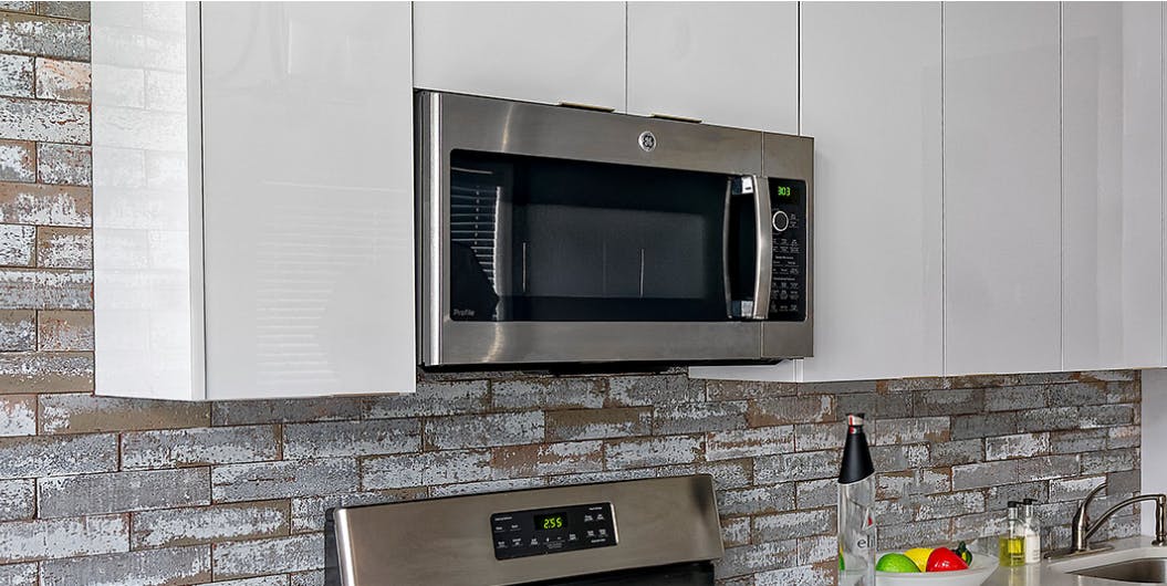 Glossy vs Matte Finish Cabinets - Which is Perfect For Your Kitchen?