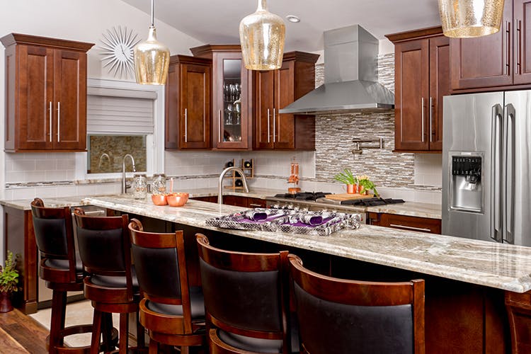 Modern Kitchen Cabinets Mixed With Classic Styles