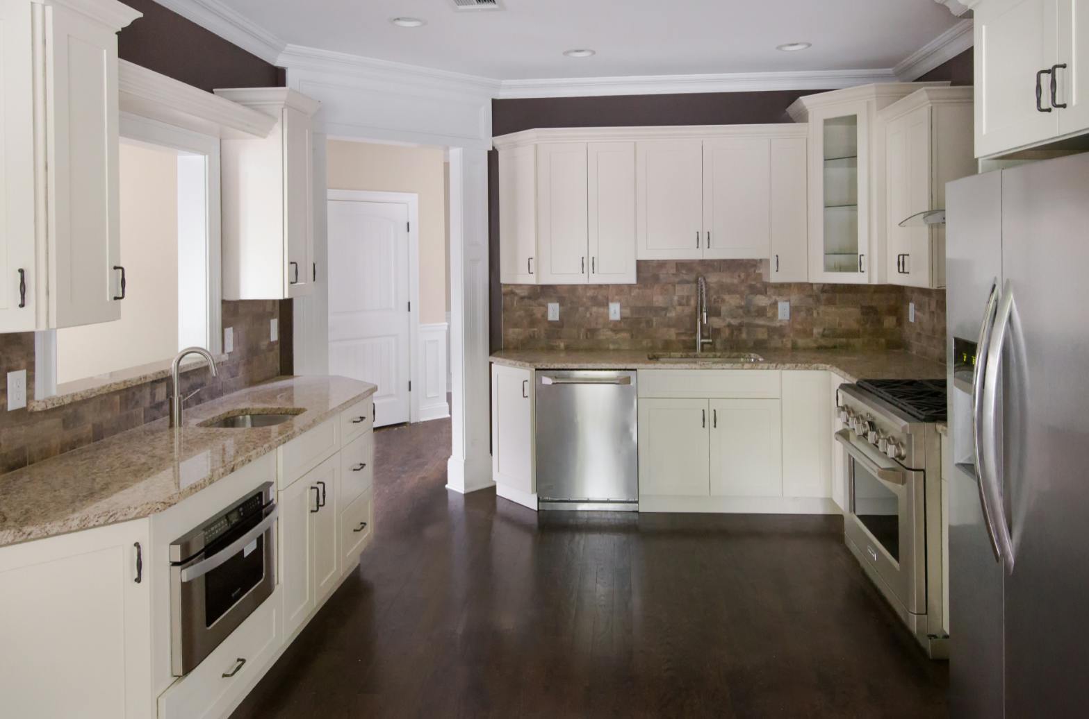 white kitchen cabinets