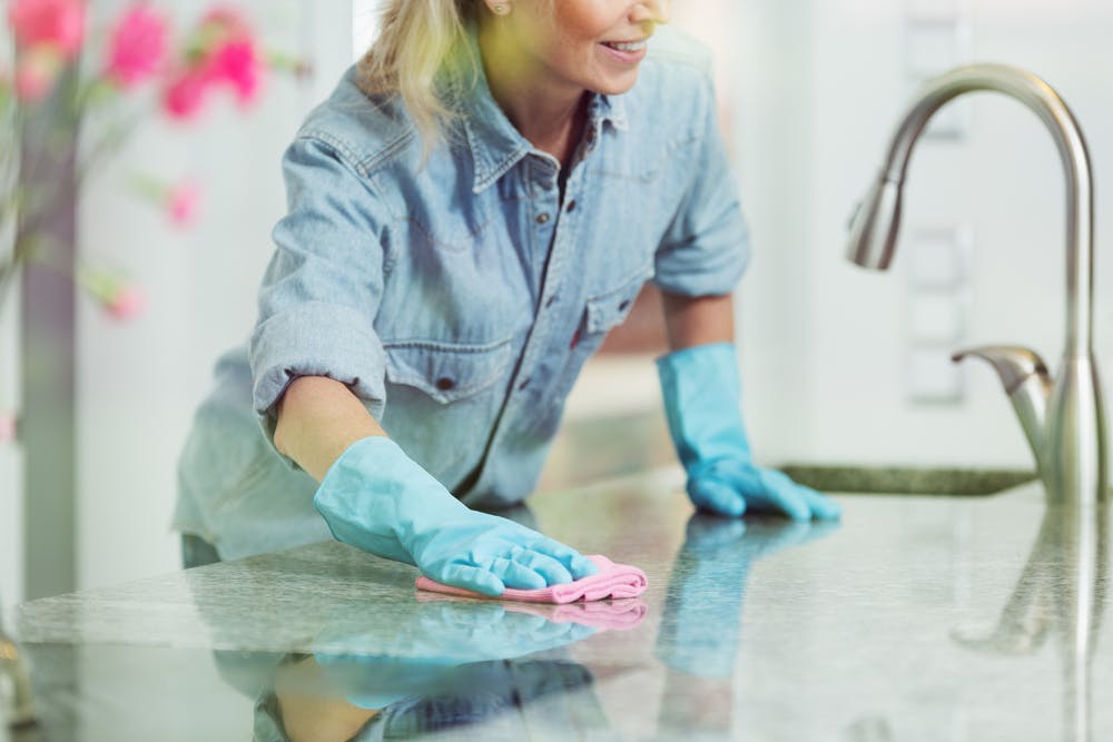 clean kitchens, clean kitchen cabinets