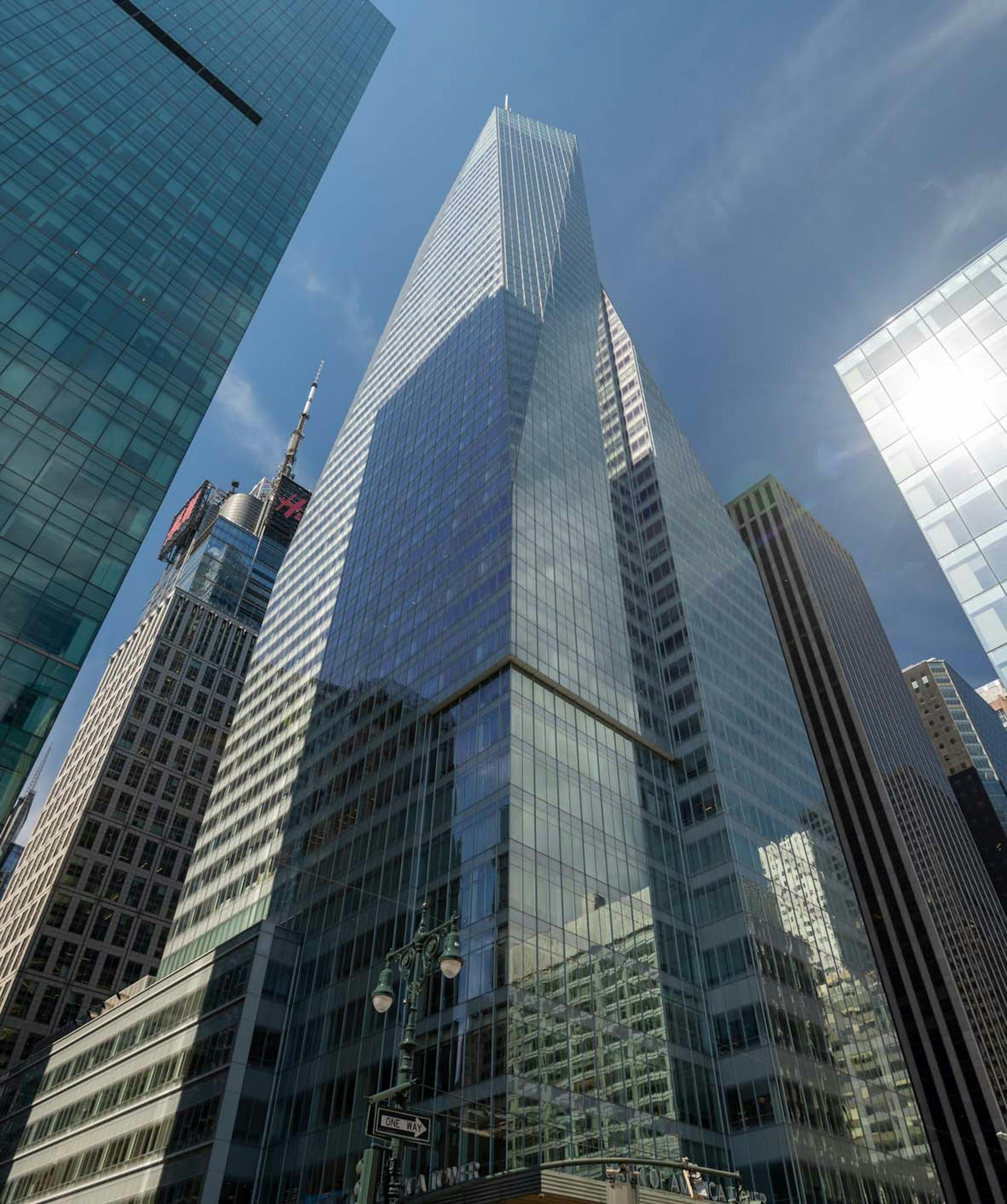 Photograph of a New York City skyscraper