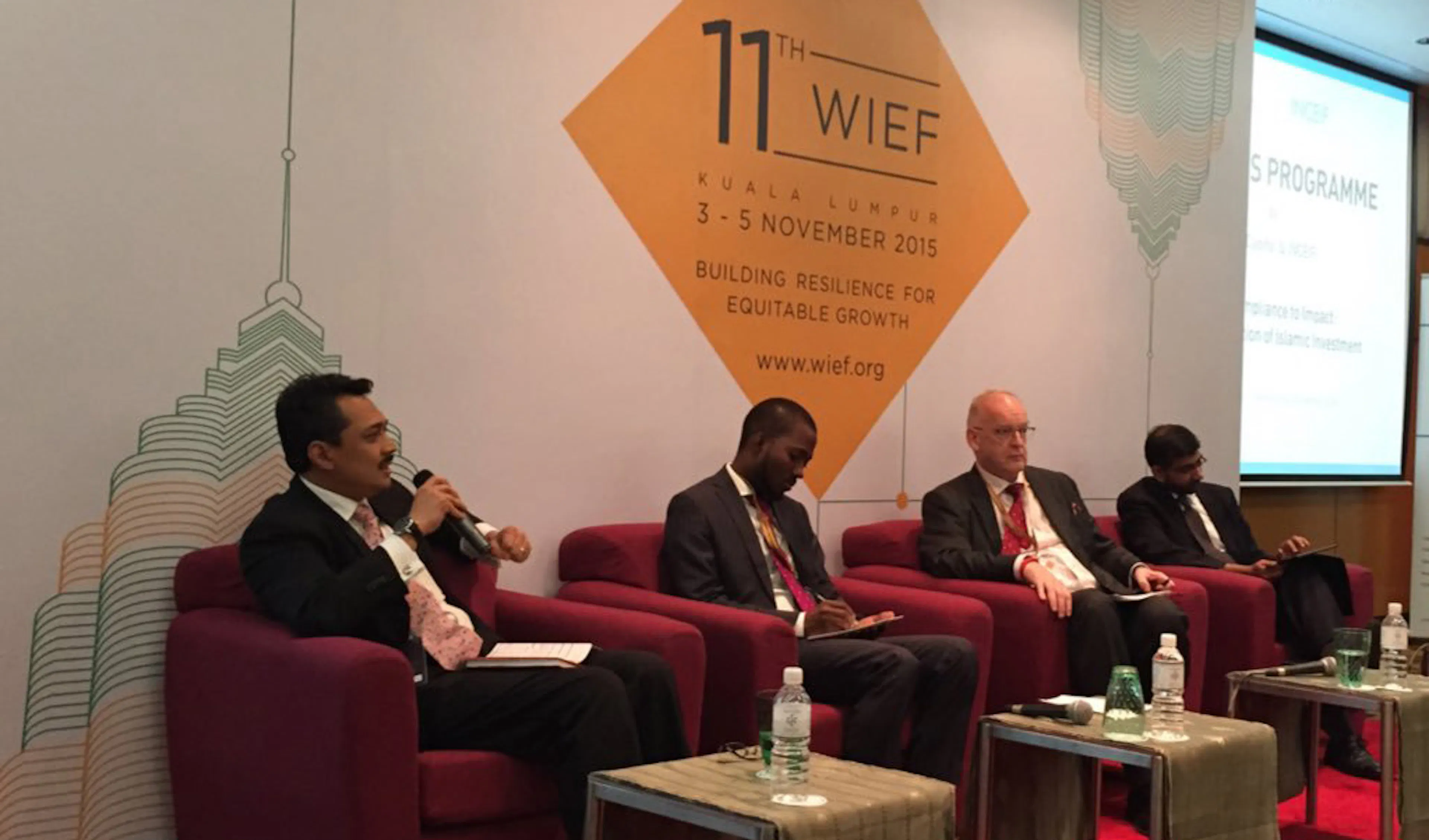 Dato Izani Ghani, CFO of Khazanah and Board Member of Fajr Capital, highlights the need for the Isla