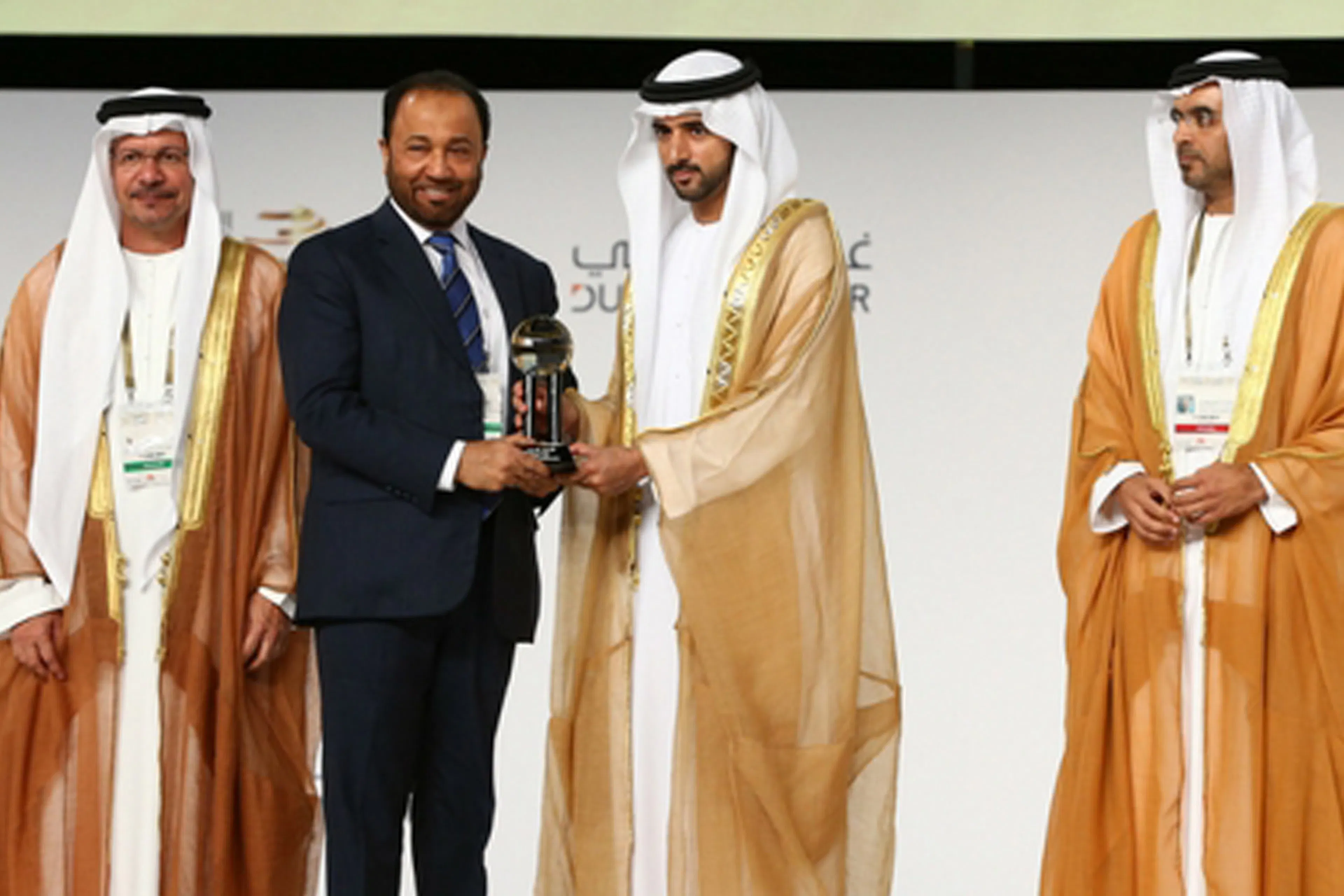 Fajr Capital receives prestigious Islamic Economy Award from His Highness Sheikh Hamdan bin Mohammed bin Rashid Al Maktoum