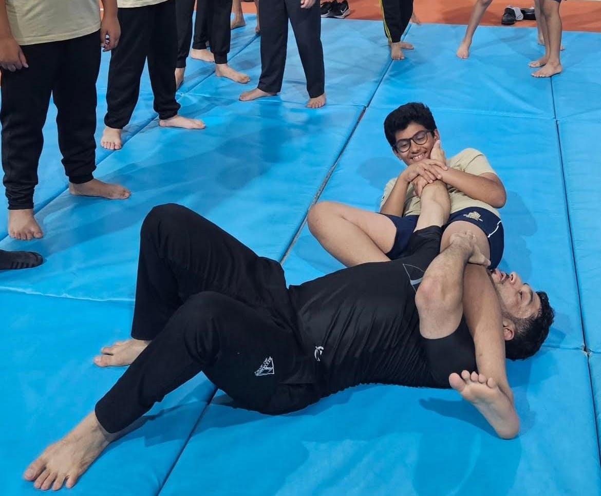boy doing mma