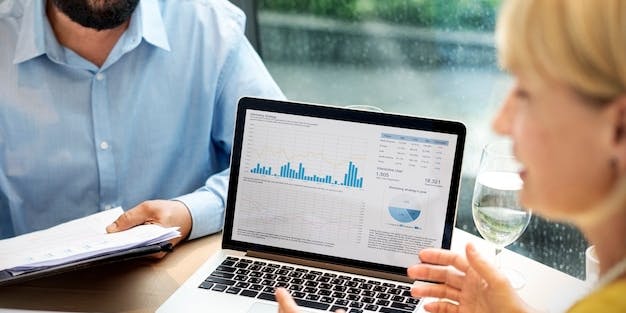 Top 8 Benefits of SEO for Small Businesses in  2025 - FavFly