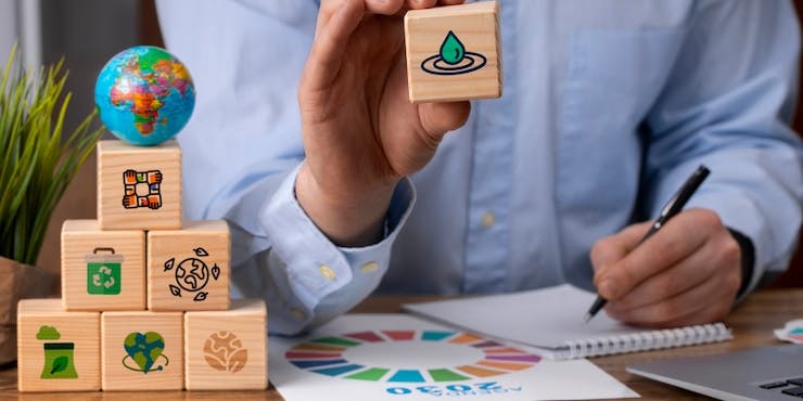 5 Proven Scalable Business Strategies to Scale Your Service Business in 2025