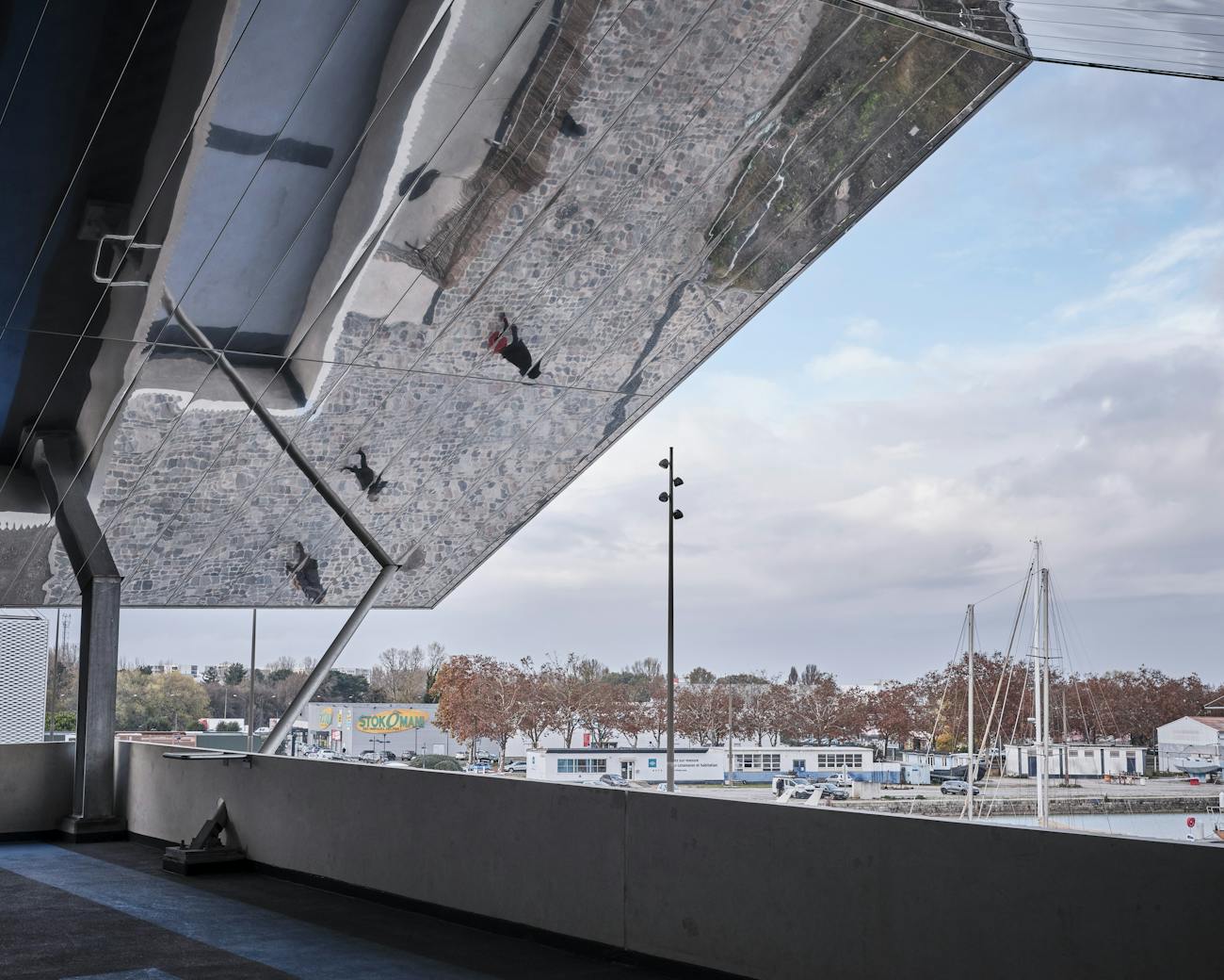 Parking bassins à flot, Bordeaux, France, 2022