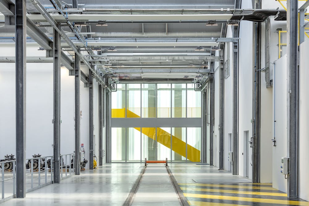 T9 tramway maintenance and warehousing center