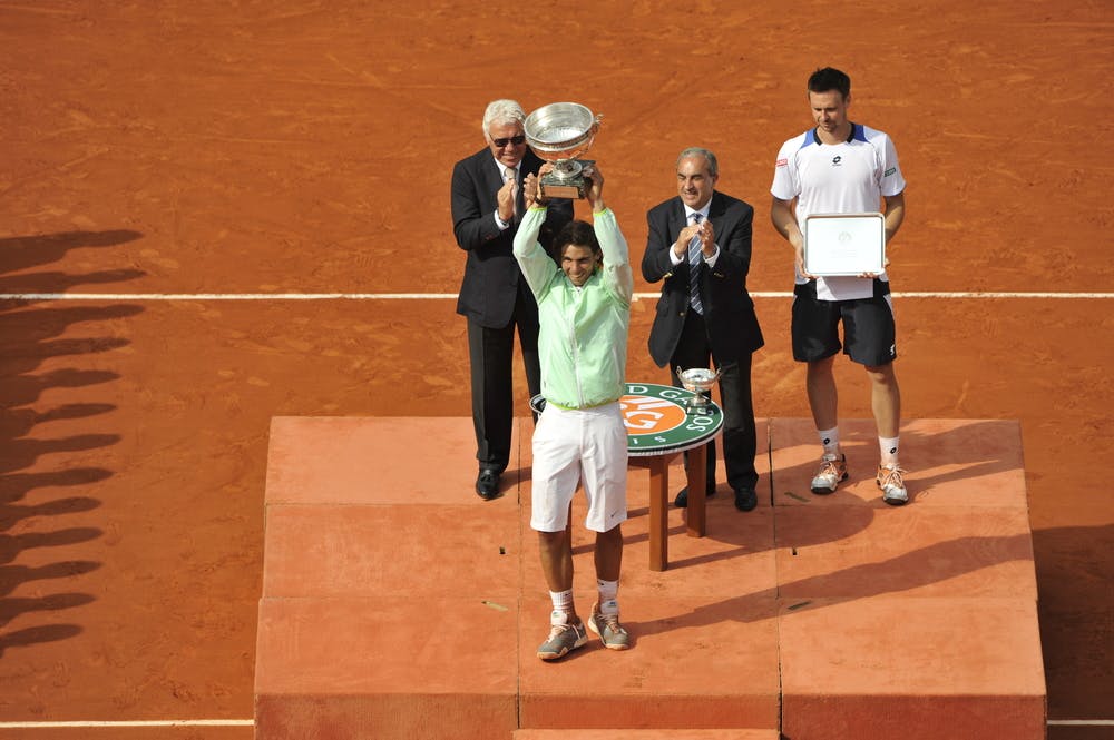 Nadal Soderling 2010 roland garros final trophy