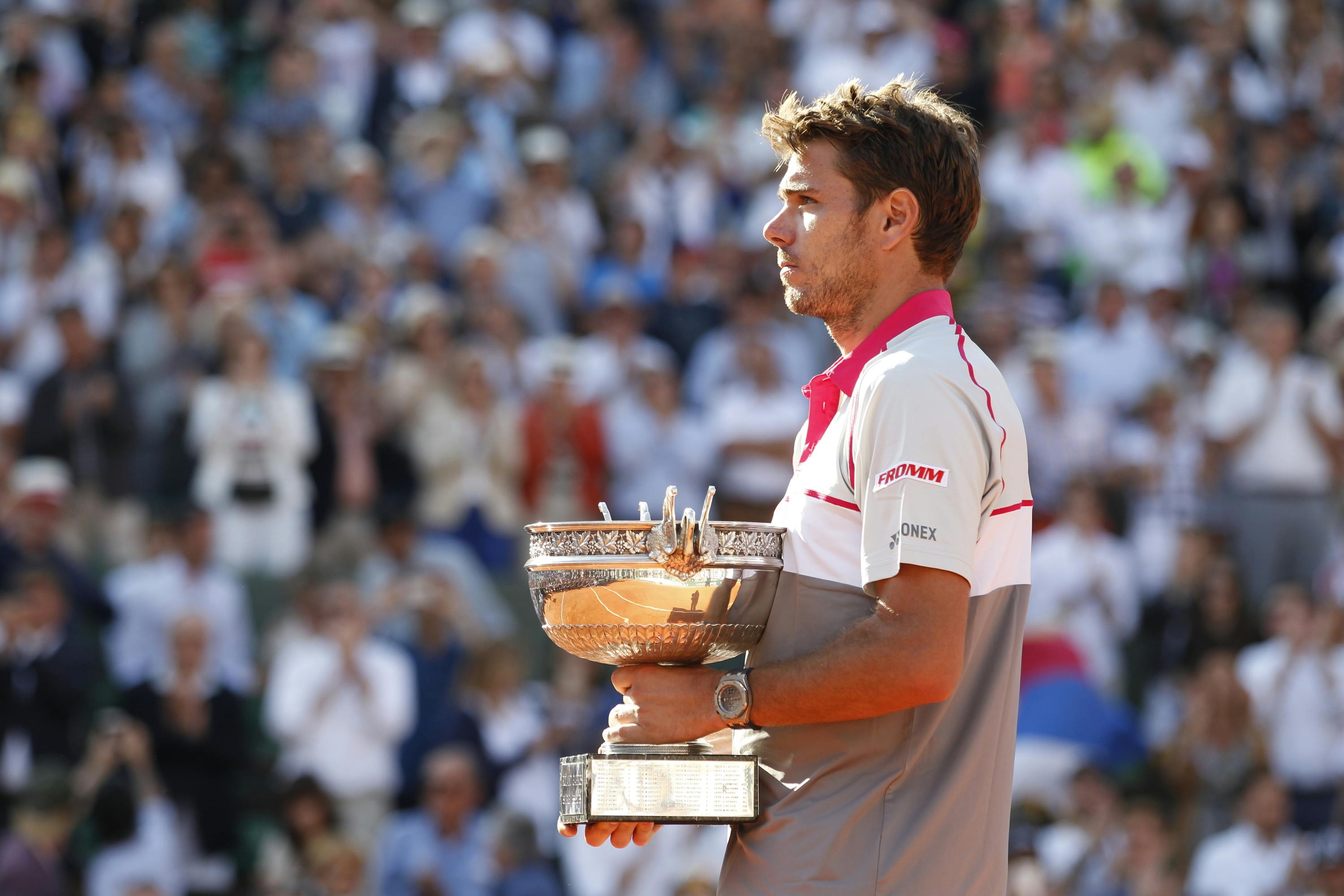 Stan Wawrinka with the trophy at Roland-Garros 2015