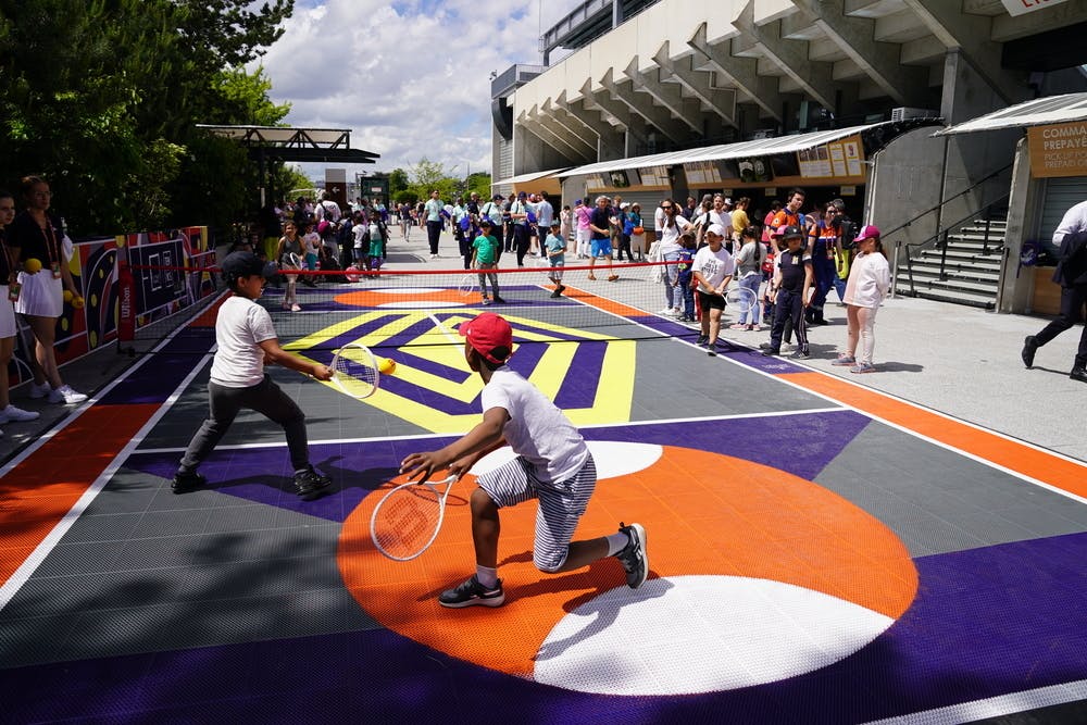 Fans delight in tennis extravaganza - Roland-Garros - The 2023 Roland