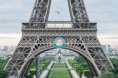Tour Eiffel Logo