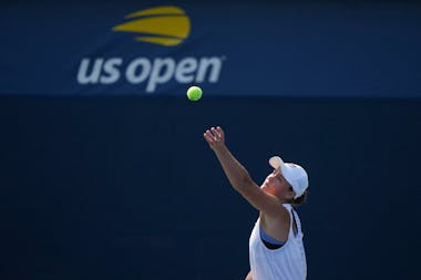 Ash Barty practicing her serve ahead of the 2021 US Open