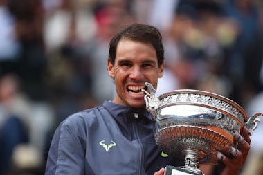 Rafael Nadal with the trophy at Roland-Garros 2019
