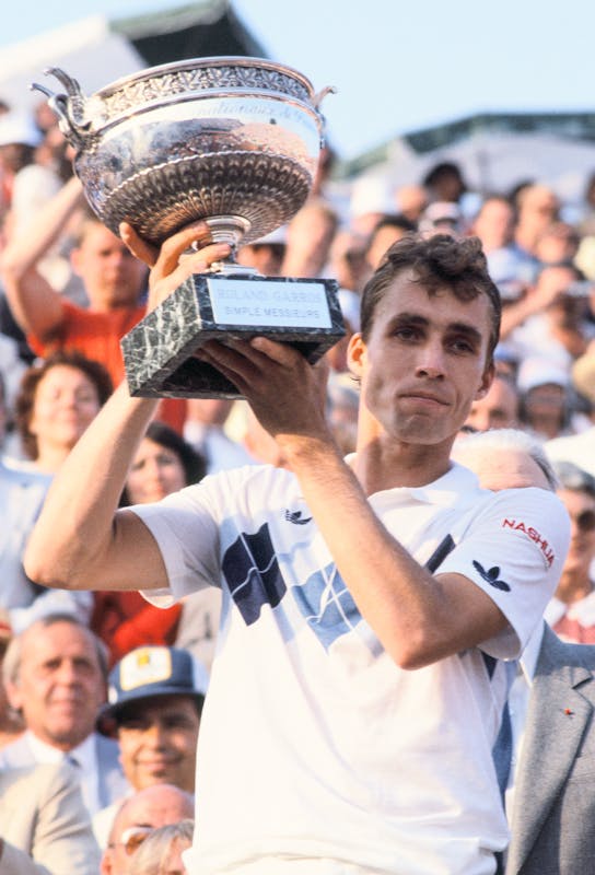 Ivan Lendl with the trophy after the final at Roland-Garros 1984