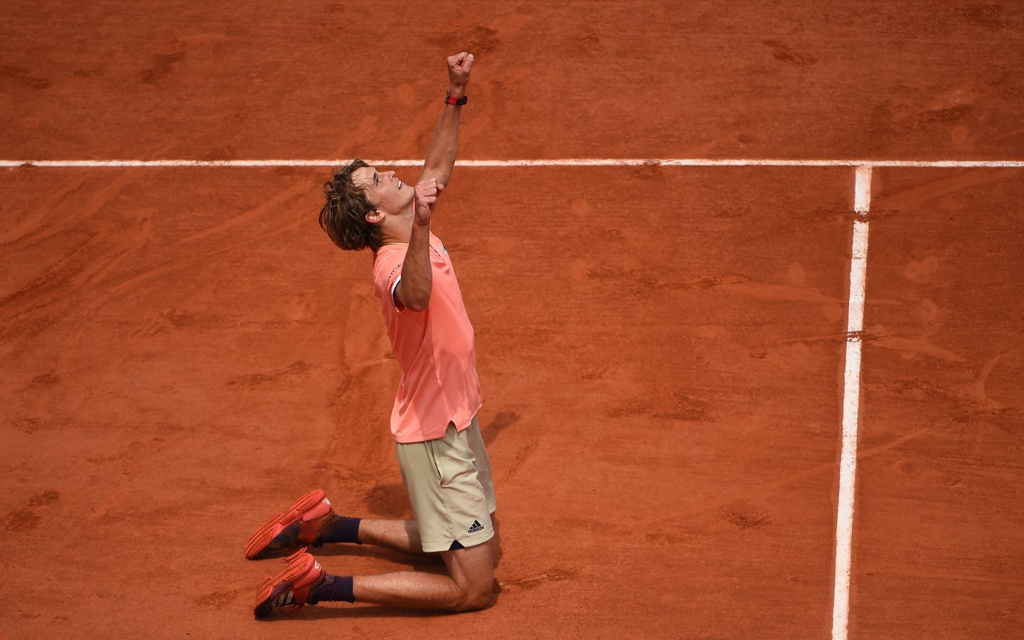 Alexander Zverev célèbre sa victoire face à Karen Khachanov, Roland-Garros 2018