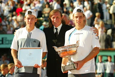 Guillermo Coria, Guillermo Vilas et Gaston Gaudio / Finale Roland-Garros 2004