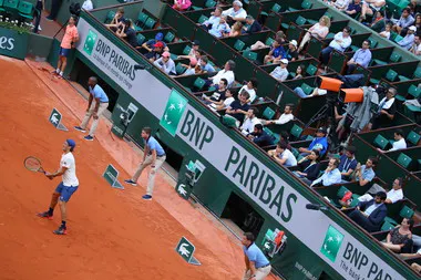 Lucas Pouille Central Roland-Garros 2018.