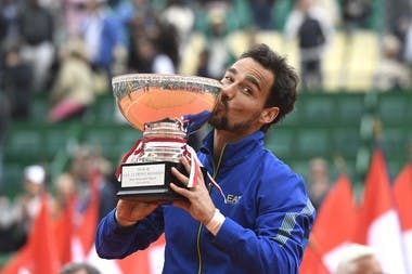 Fabio Fognini kisses the trophy at Rolex Monte-Carlo Masters 2019.