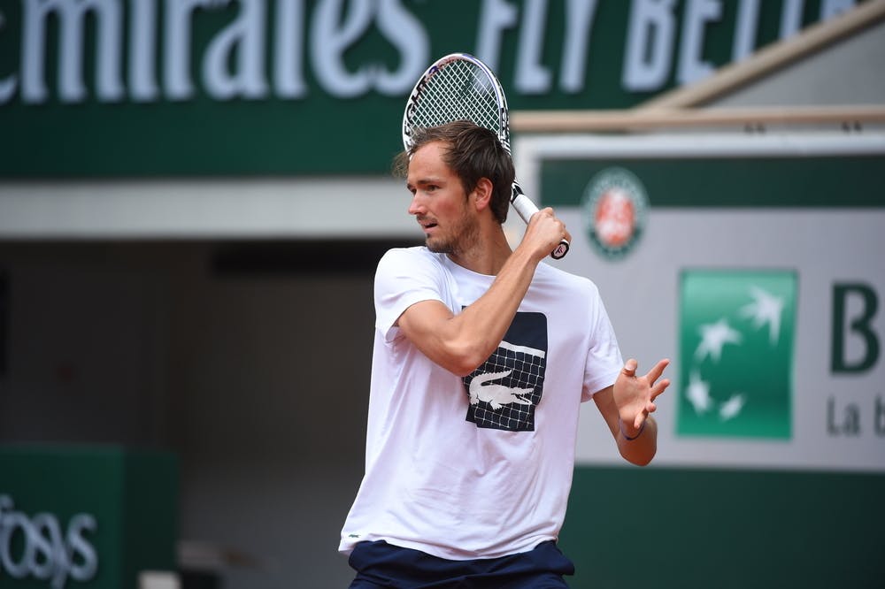 Daniil Medvedev, practice, Roland-Garros 2021