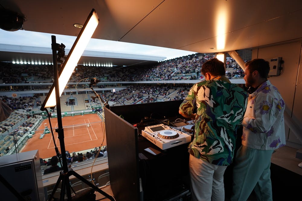 Bon Entendeur, DJ, Session de soirée, Roland-Garros Bon Entendeur, DJ, Session de soirée, Roland-Garros
