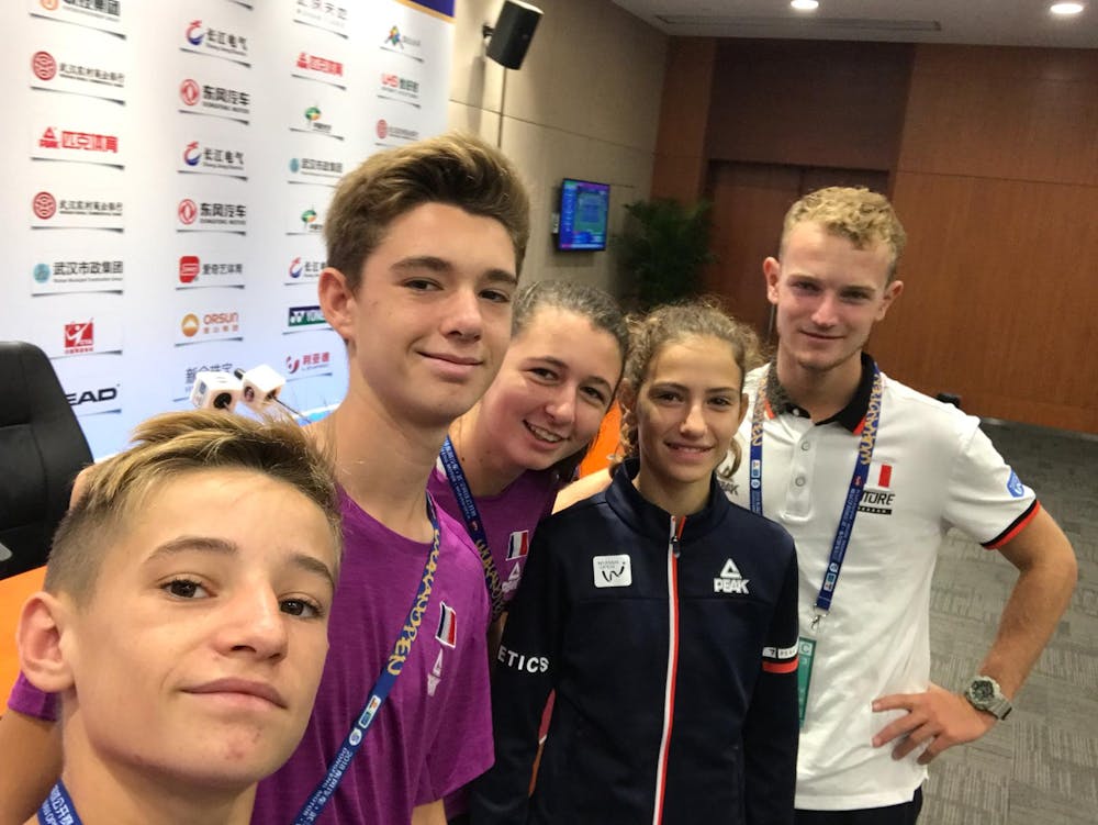 Ballkids Louis Anceau, Paul Besse, Gaelle Mangin, Camille Galloy, and Alexandre Gardon at the Wuhan Open 2018